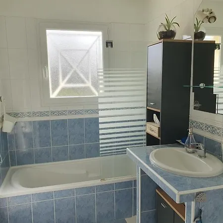Prázdninový dům Belle Maison Avec Piscine